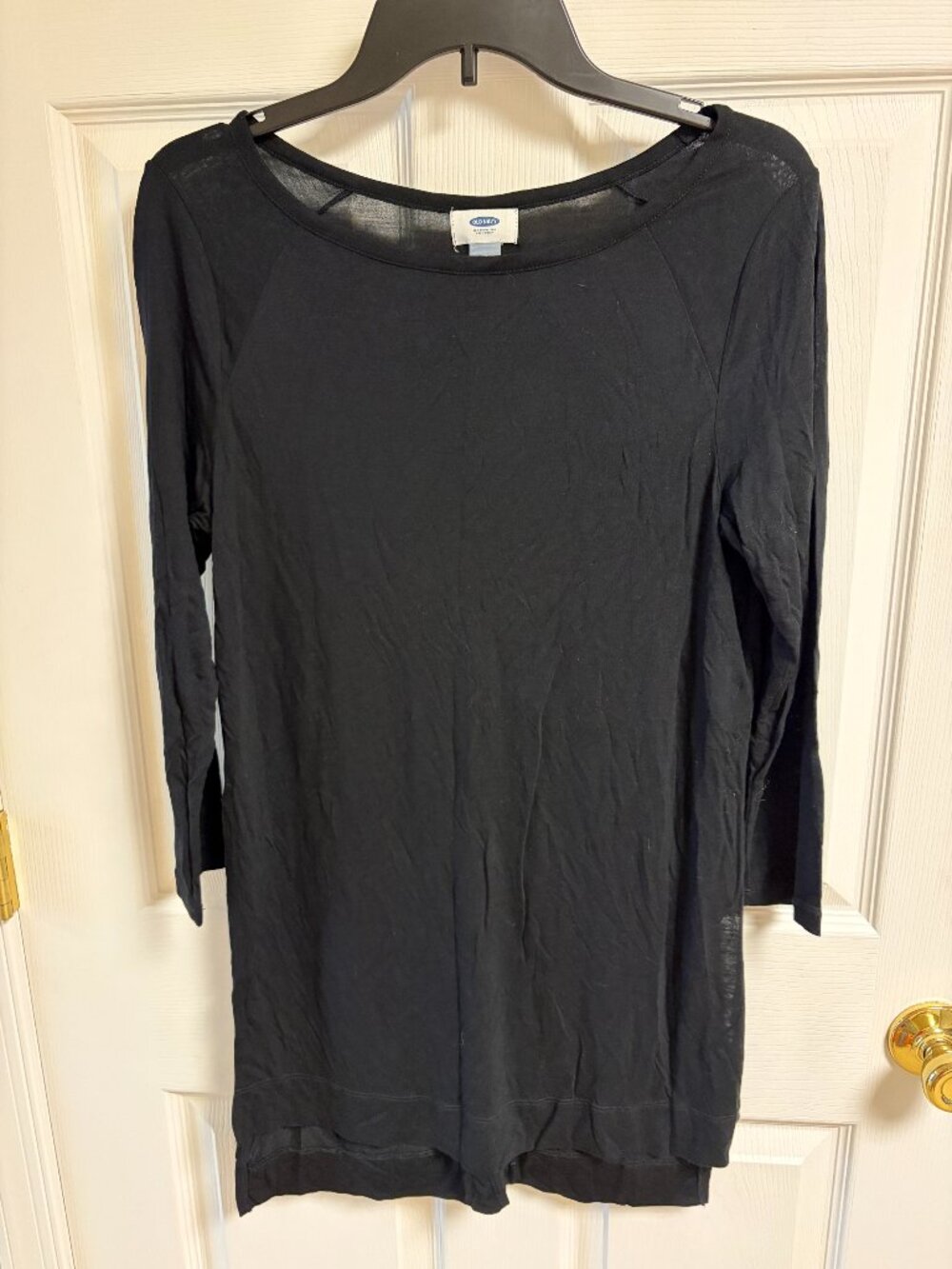 Ladies Old Navy long sleeve black tunic size medium